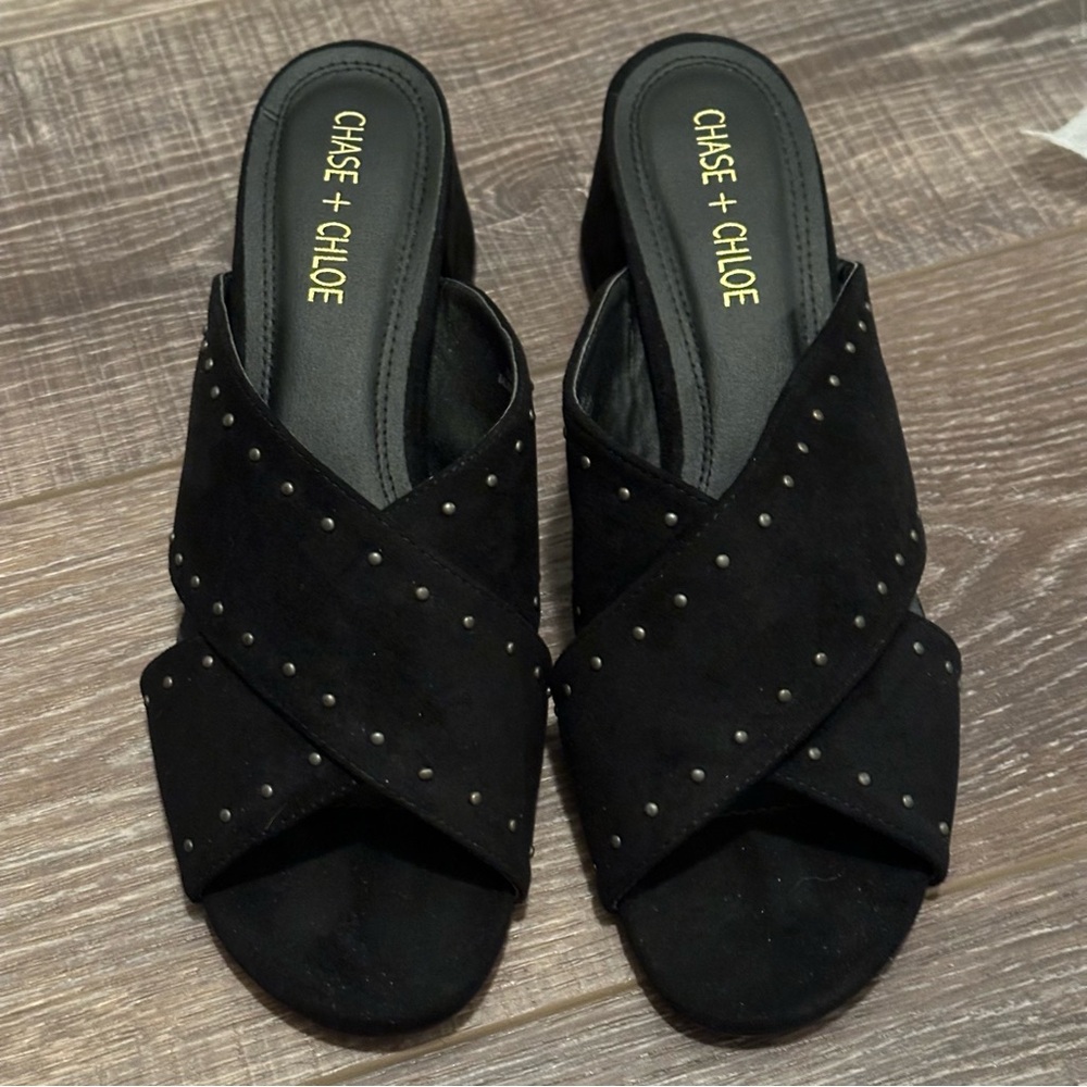 Chase + Chloe Butter soft suede Mule